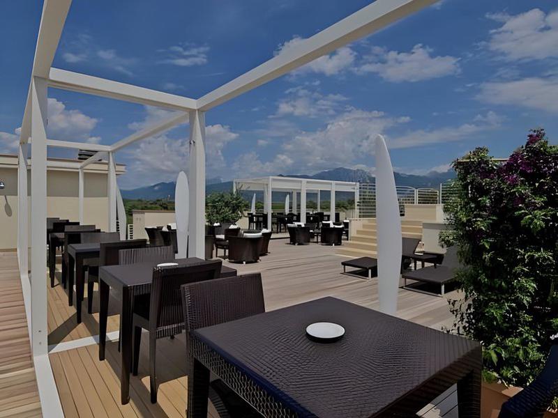 A6409F8AA342EC23922BC59100DCB747