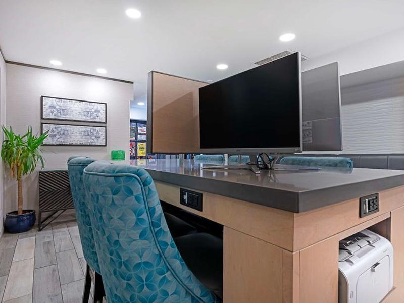 E747F8A0FD40C3A538A6AD08C36DED85