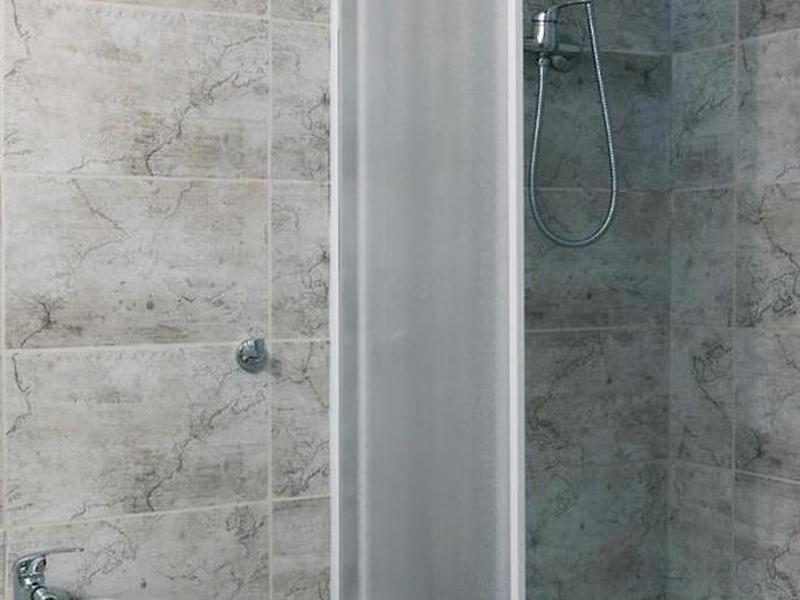 73EB8329911096F9E3F3D84CD0FF0175