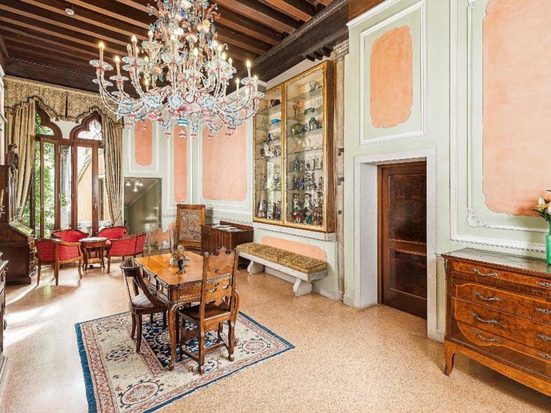 EDAABC68E5F40382D0E4DB039462B363