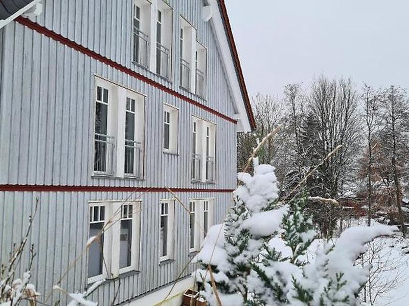 23F77A94100DD06AF321BB855696F516