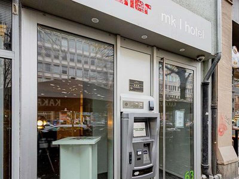 1ED73F7D27BF3C5E538675F7904A3AAE