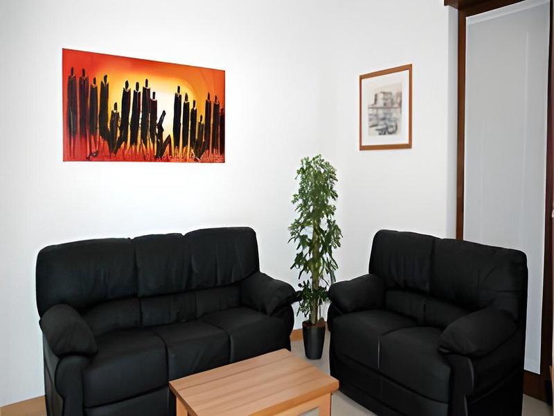 0F4EBDB9A88C639195753B6645B14C6E