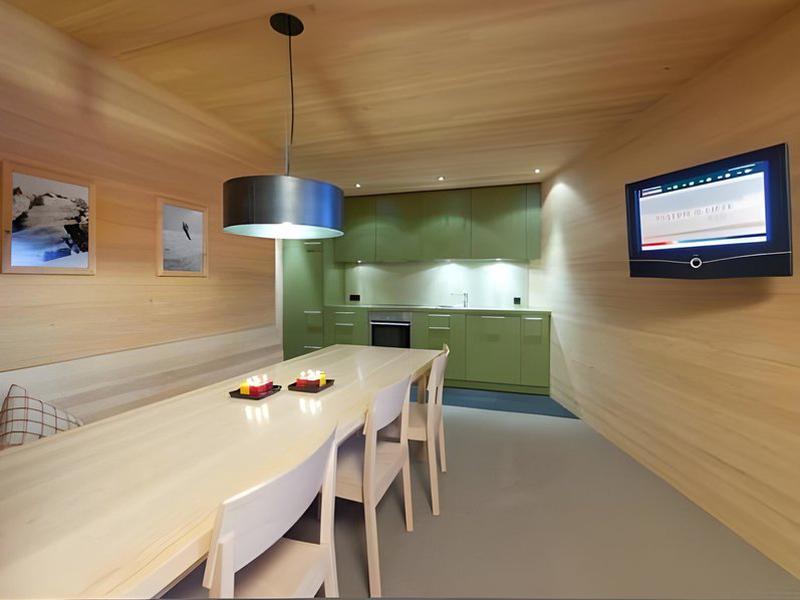 2D7B605120B53DEDD680C59C8770778D