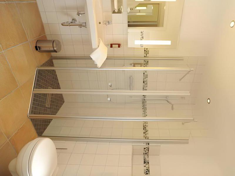 FE6249770E909E865E153806EC088AD8