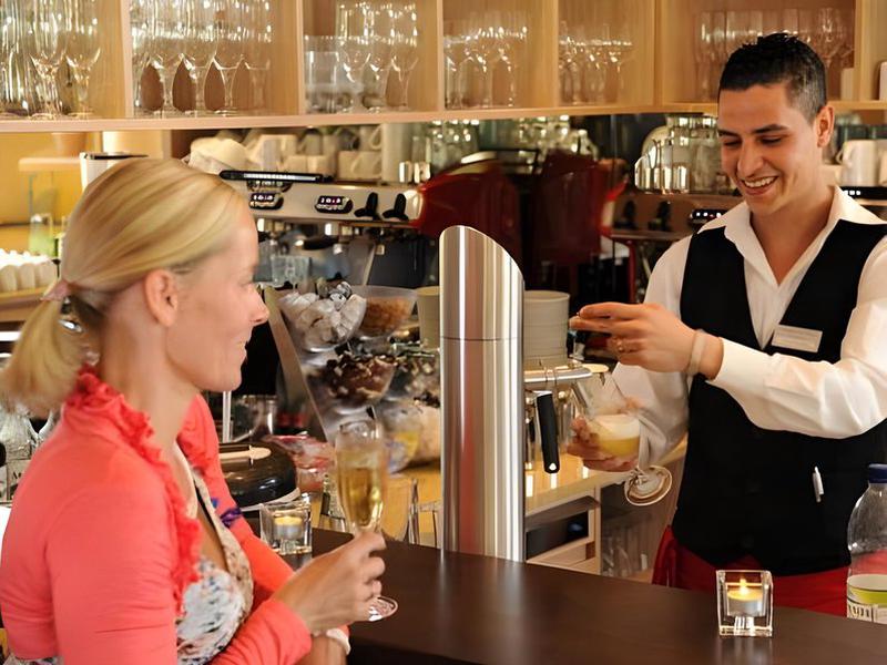 63F8BB8E63AB139F58B222BE04BD61B4