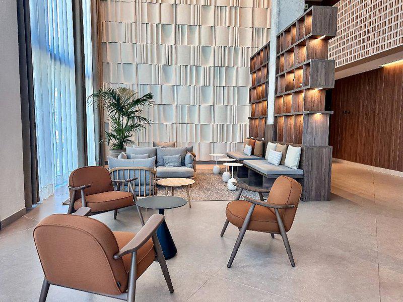 4CDF0ABCF0D52555B7F9BAF49F935D54