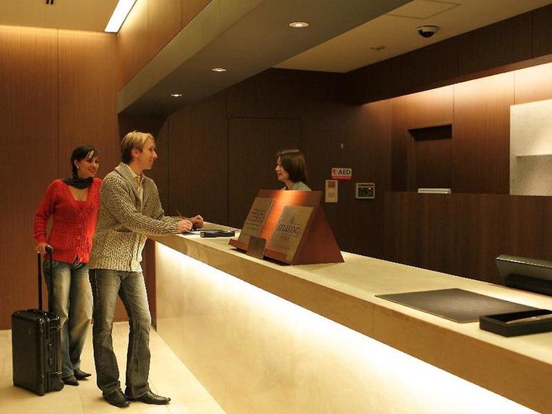 FCC0C624FEA1AFB9AFAB28AECBDB9B30