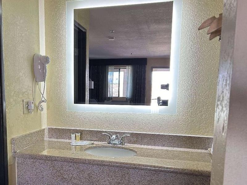 1EE317C27C3FEE191B69E48D4160BA60