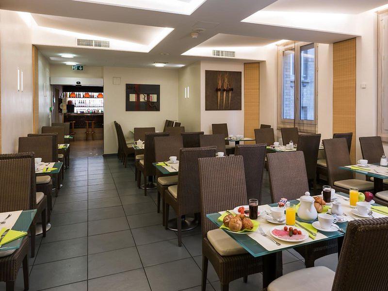 32FDBC96B69411278DA14400BCE95157