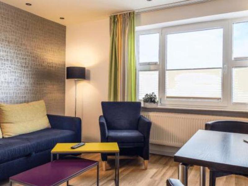 CF4B835F62ECB89562F59B7755BC18CB