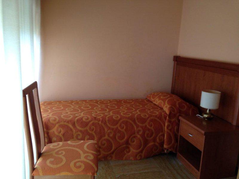 81A2F7AD6428EE35193F685A766976F4