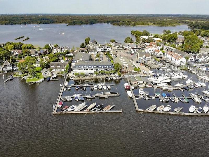 B25427A8EF9E6BCC1691E8E38378F37F