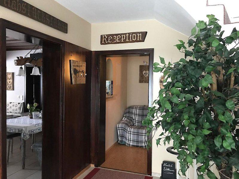 EA067B3E0BA60230B83A0BDD80677D3C