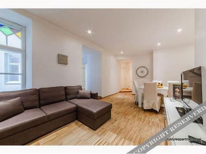 930DA097581B415F1B877A39A8756245