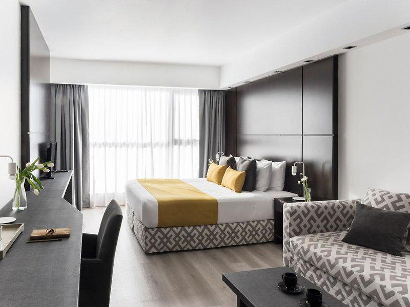 A4FFED6AF5591F9CA286CE3D60B1541E