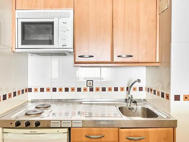 022309A062509D1576CD406942F55A46