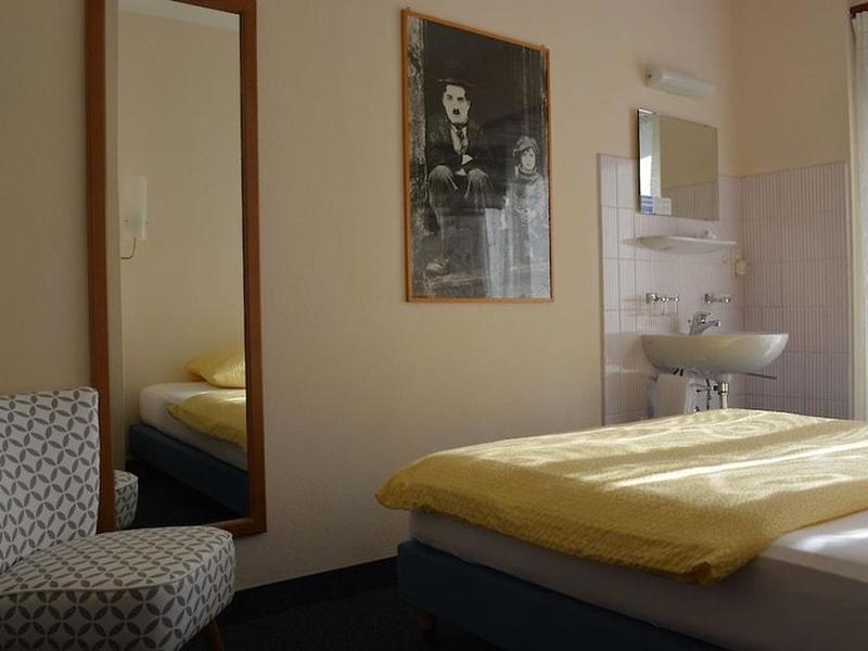 D9035F93DF2D70DE483739AAC2B35C6D