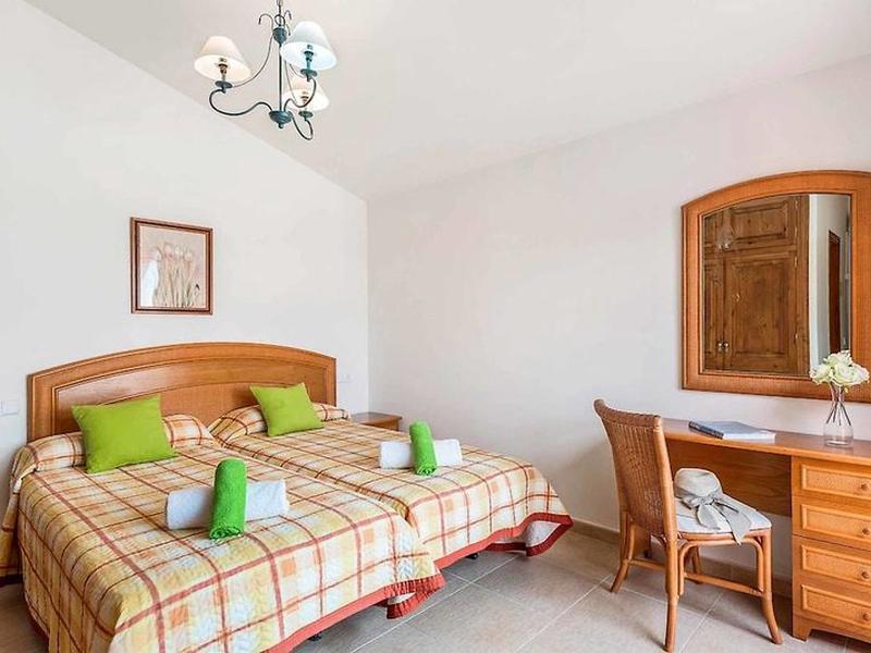 B94D0170A400FC6D8ED12FB4FF941256