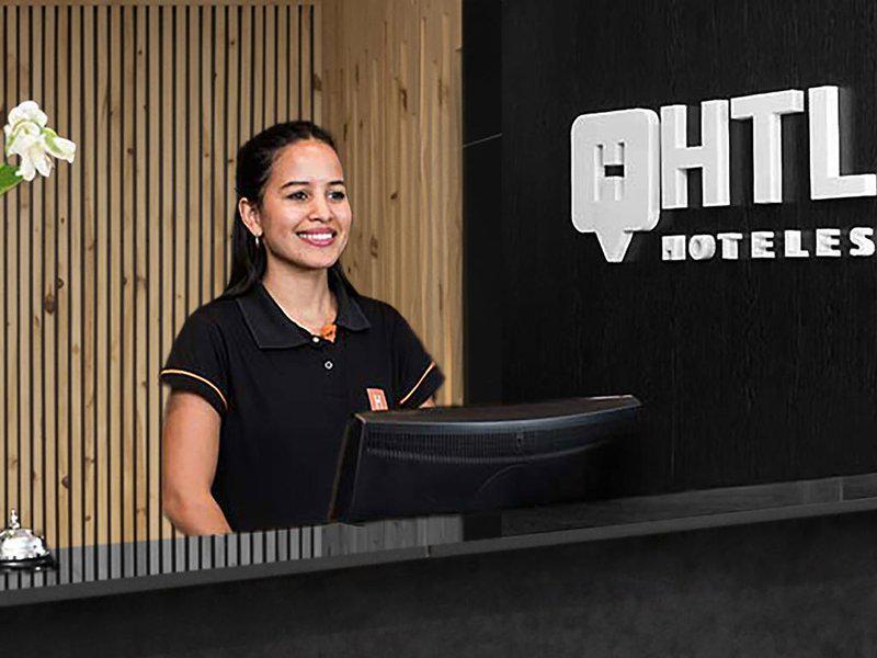 3D9519AF76F4C57A9B9B3C7B3B0A9969