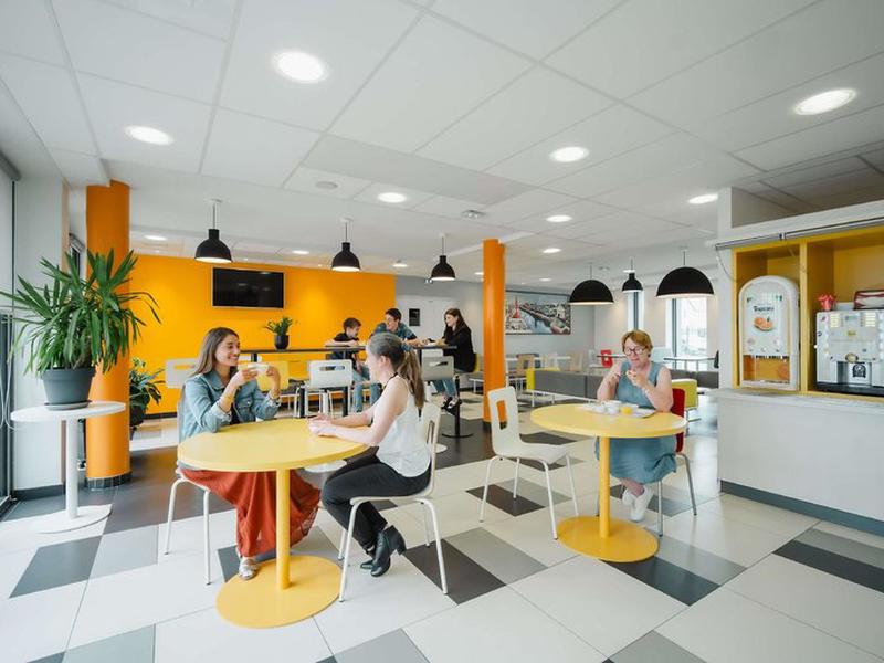 8B2AA666CA72E5923FDCC1500CE571A6