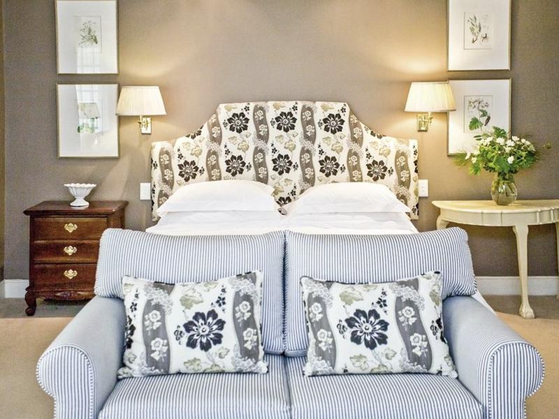 87434364C4AF707D6F028D7B296DA00E