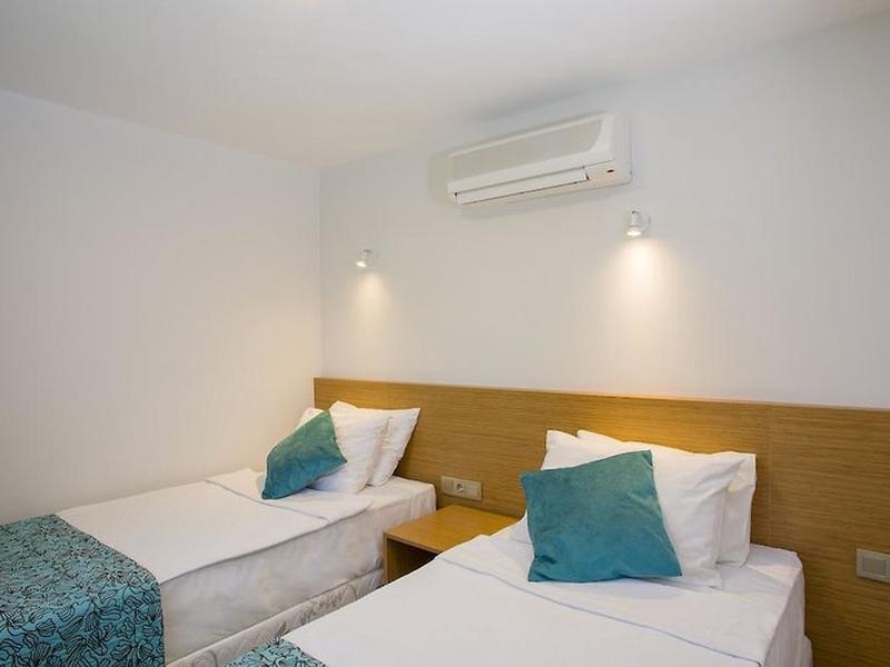 F72817D67D9C379AF4780810AF747A26