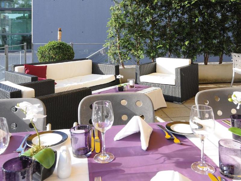 2B3970E9BCF82E88F5FB547B2DCBEEB3