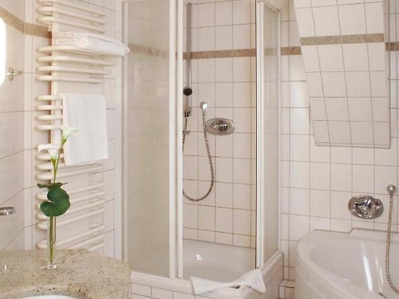 CE7AF80D718ACB8401917C60184E29E7