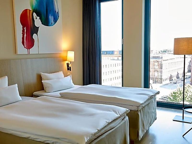 03CE3E8C0BAE85079E31552D371ED49D