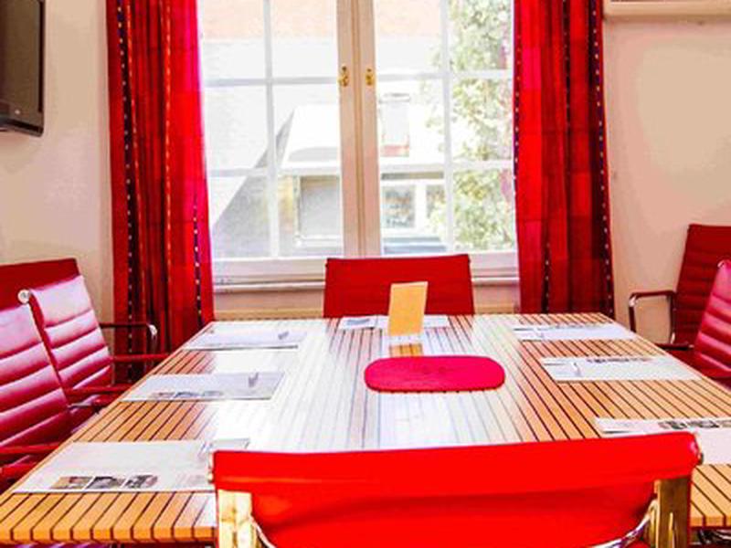 97D13004C3436D12F01BD60561435726