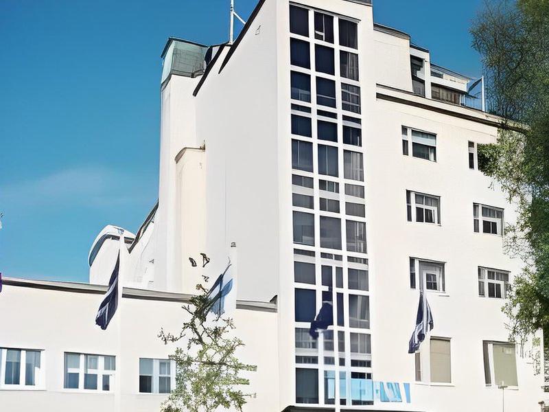 F9006D53E6127F93383ADE5D147B9928