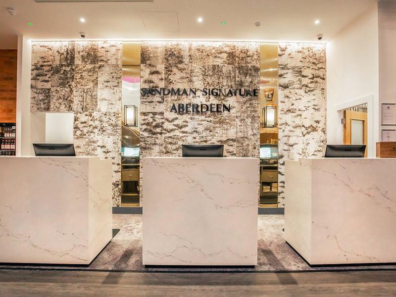 2C2CE04F3A5BDE2F8B57D25CB6DA132D