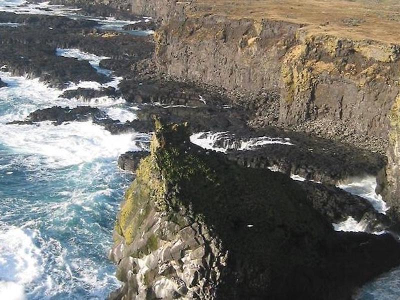 4348D99E2B64161F8B2E995FF2BEA3EC