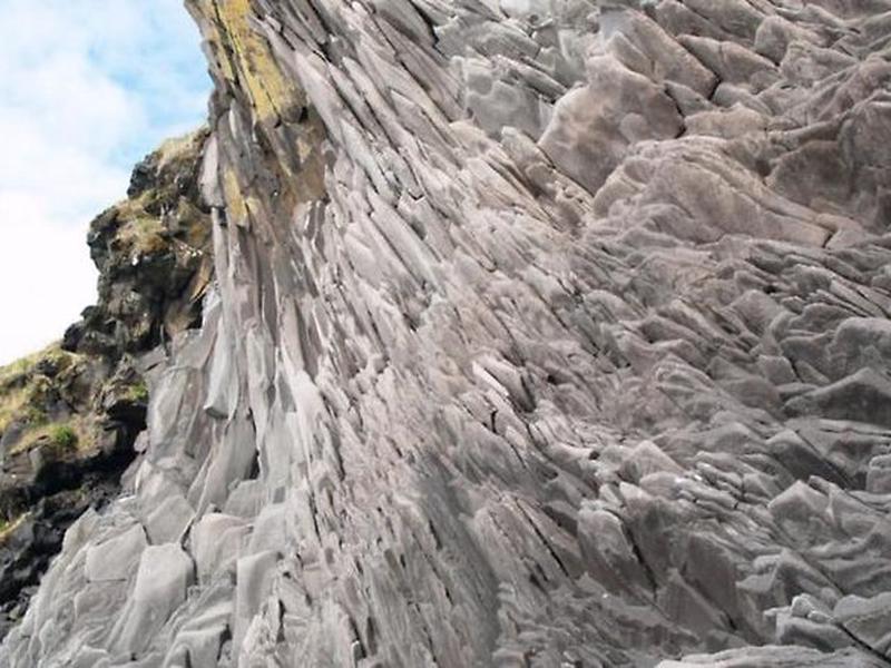 BE079FE01E654A3A34E47203EB5A2FFE