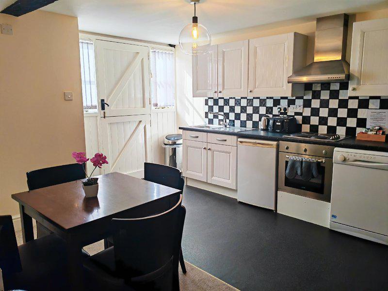 328449BD1DDB59689B2D931D04FA37B0