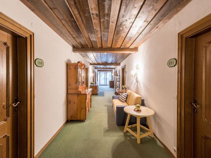 DAEEA9BE1ADB745D481F6A1EEAAFB7D7