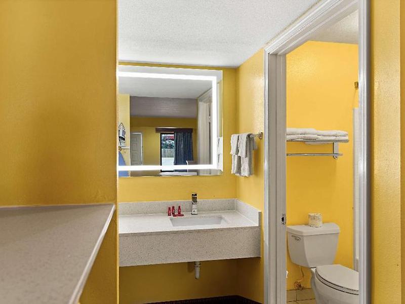 ABB56C8C7E6D1BD4E94702C76BB8C472