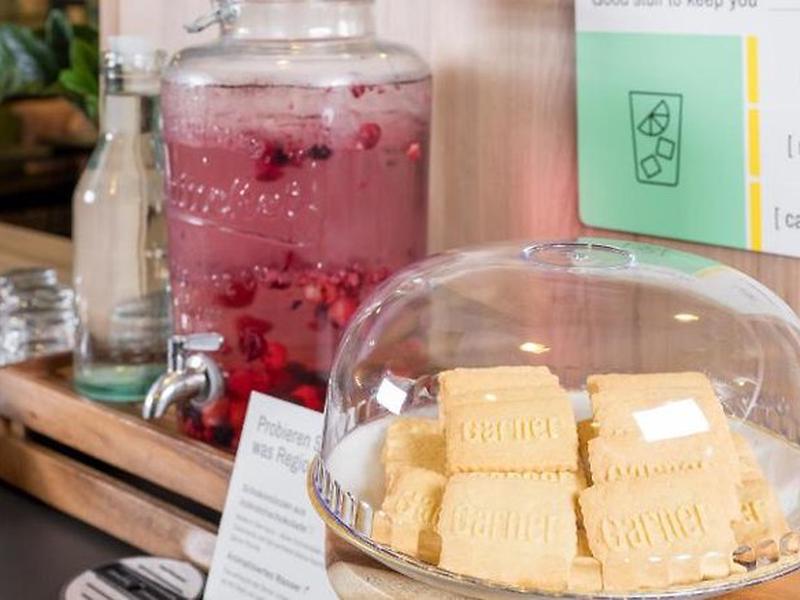 E5C379EBCF88966E00FA8D1D1C0458EB