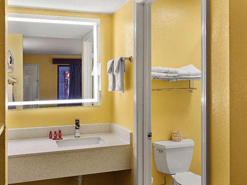 8D1C019520D49CD3DBEFEDBB0870E599