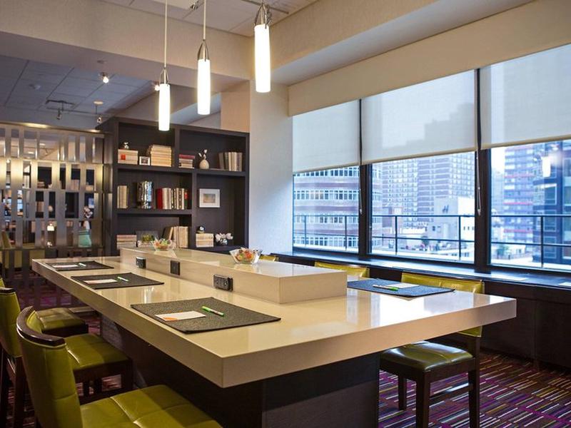 E1B355DAED03442A63B997DFC9DDE537