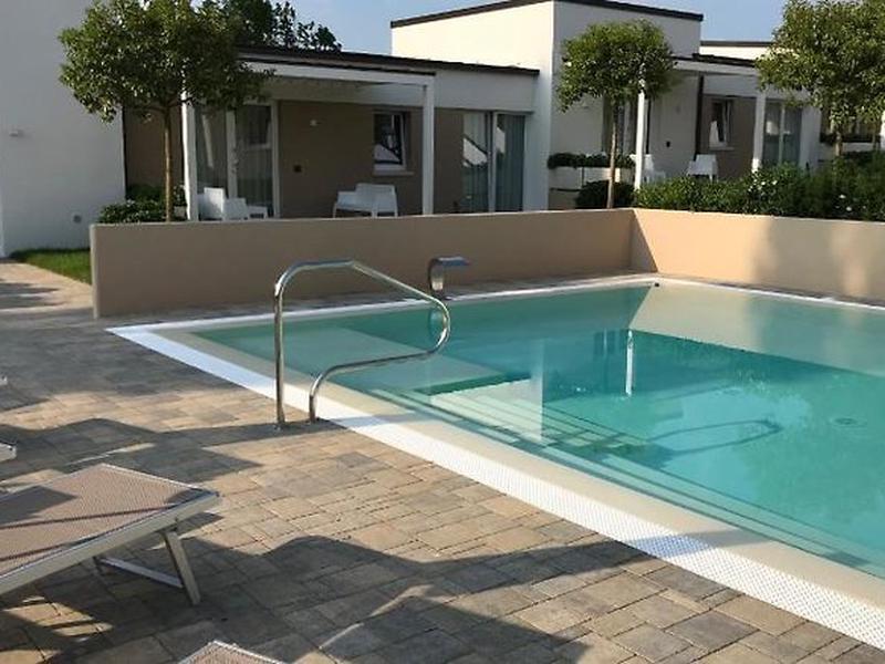 3E05CC58477A8026704E27A4A734D3DC