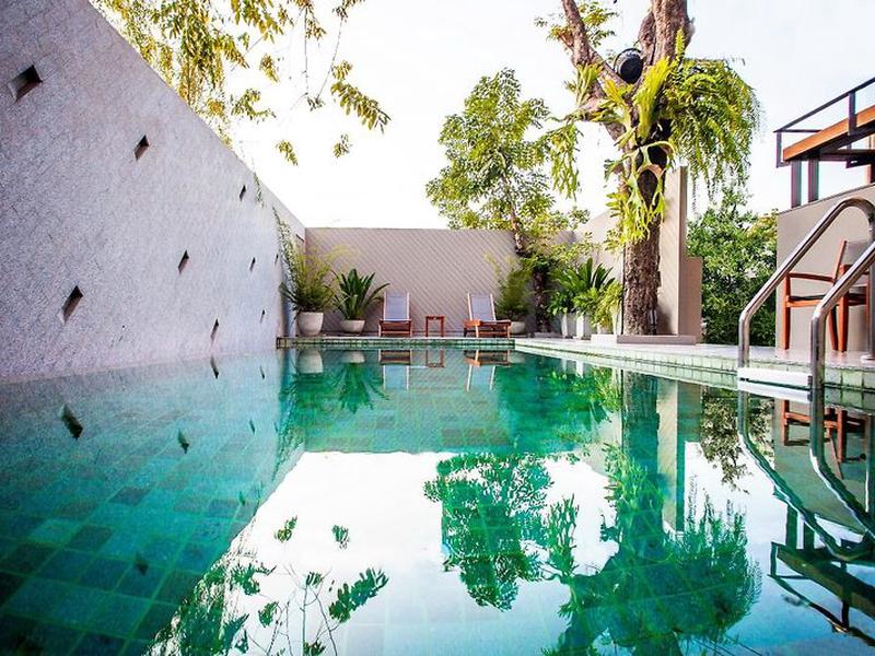 AC99431234B97D61BFFBF7E01AF8C5D3