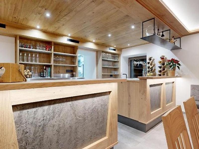 5E930F7E837BF44680D26B09183AE492