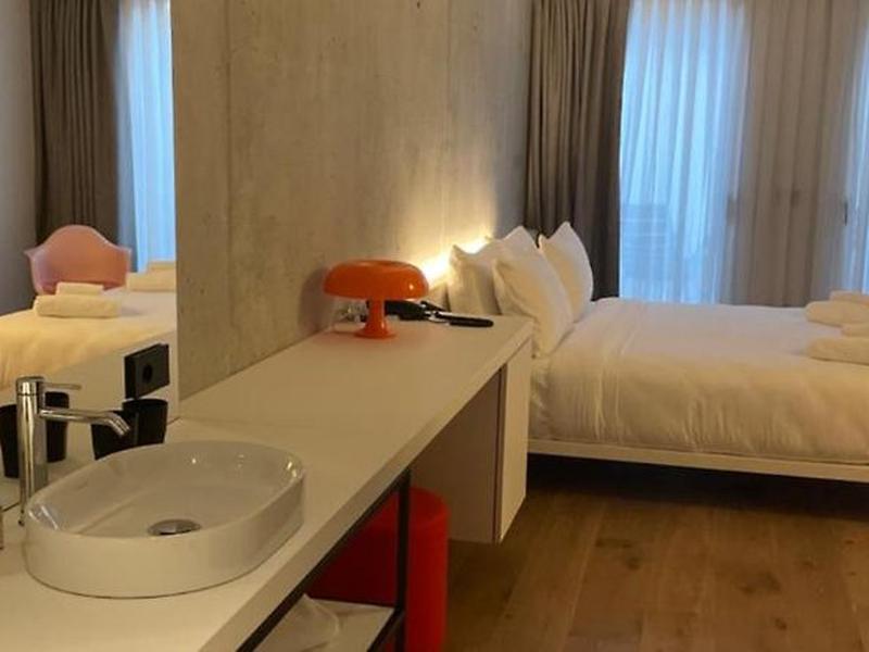 3235F25A80B582B18DBFD24C21B032FC