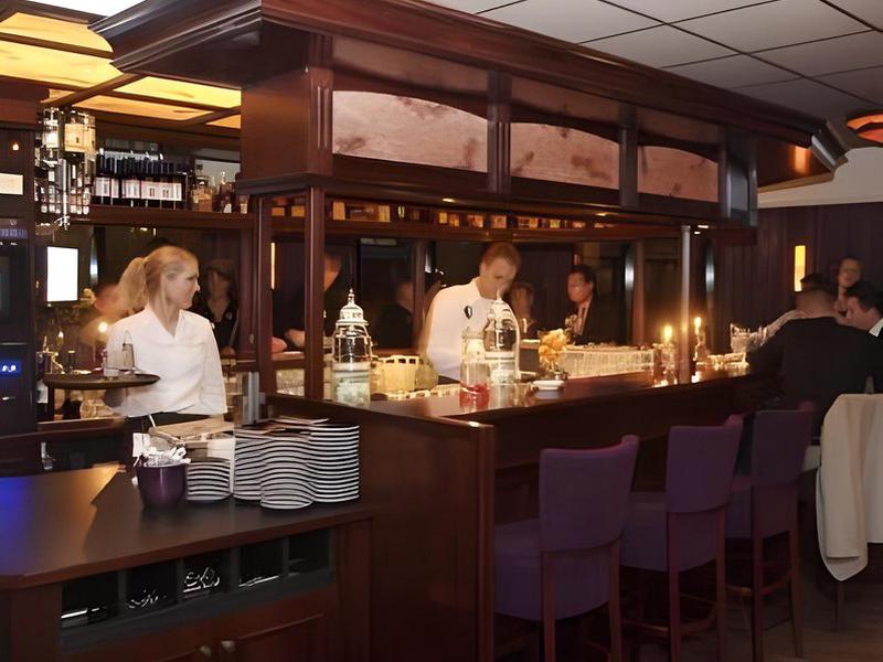 B651A57B9D34F519385479EDB59E7B25