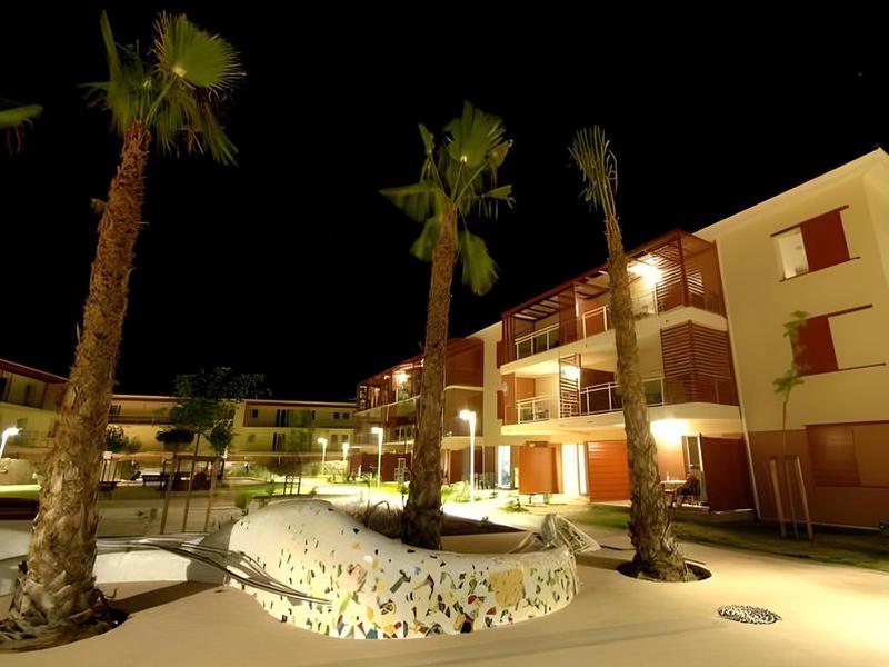 DE68174341B0E1EF1F9B579507CB17D5