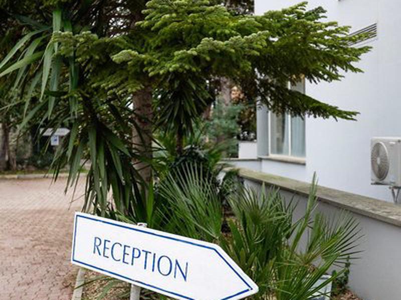 BB98DC836195650BE3B89FC575E2F2C2