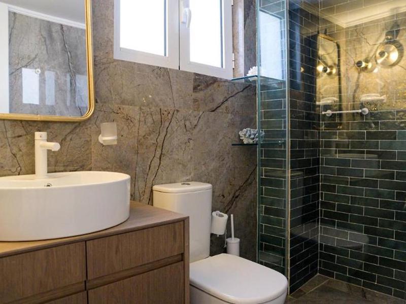 5FDE5E118CF8B477B1BB3ED11E53E820