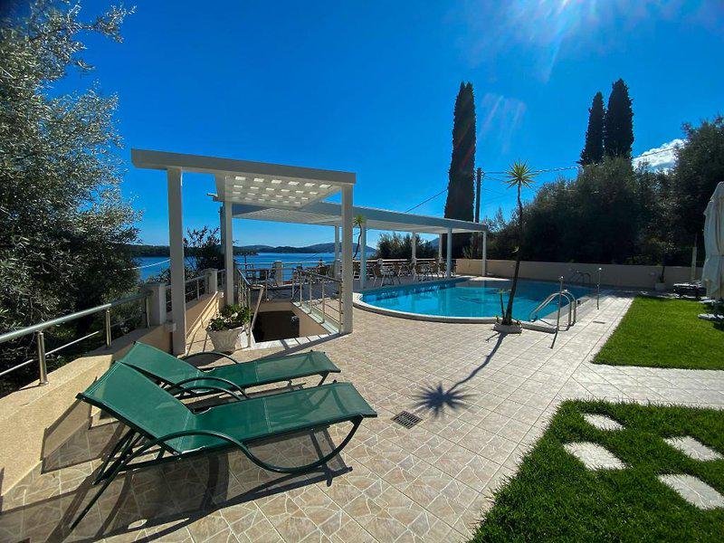 B1E574BEEE41D4E8C8C0F70EC093BD8E